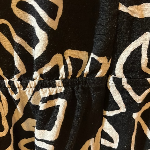 Farm romper with pockets and front skirt Size L - Picture 7 of 11